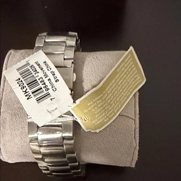 Brand New Michael Kors Silver and Dark Blue Chronograph Watch - Picture 2 of 4